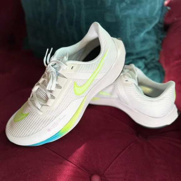 Nike - Air Zoom Rival Fly 3 in White and Lime Blast - size 10.5